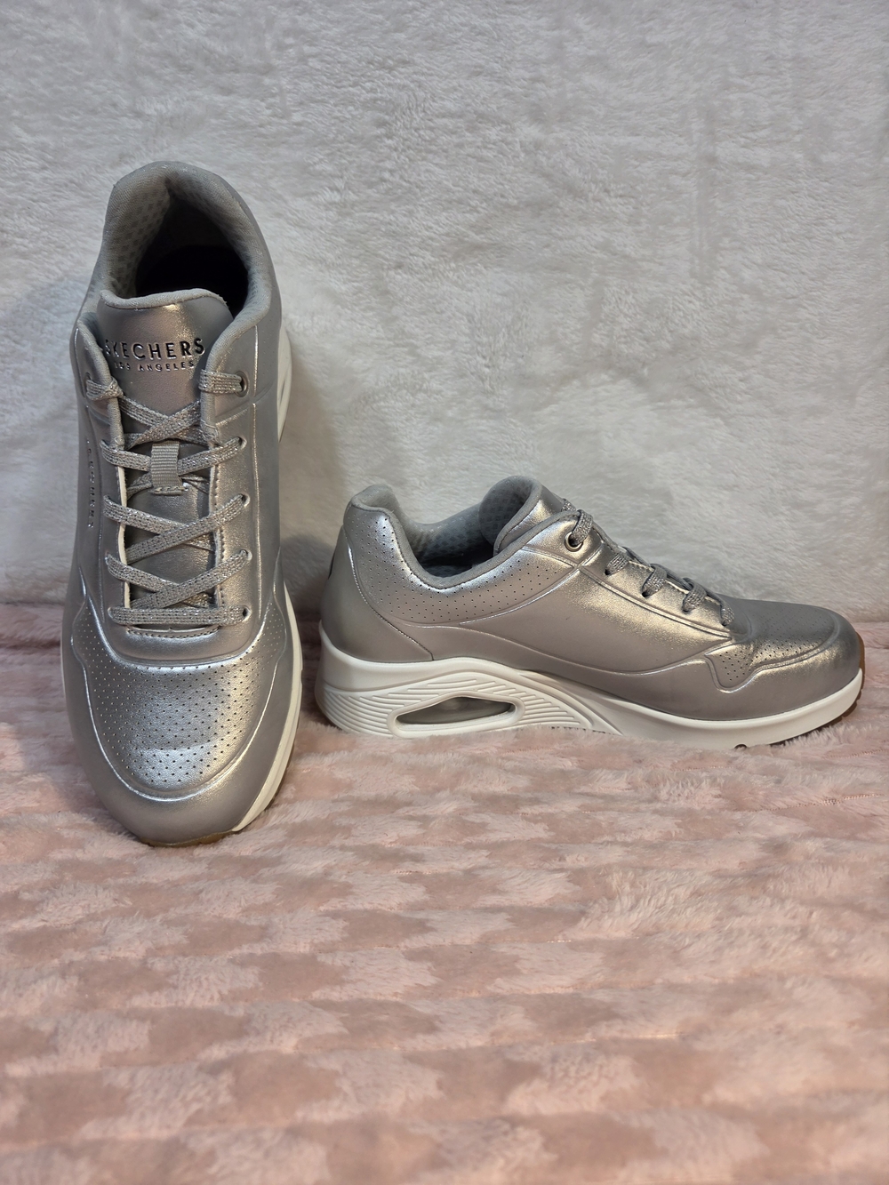 Skechers Silver Metallic Women’s Athletic Sneakers - Picture 3 of 8